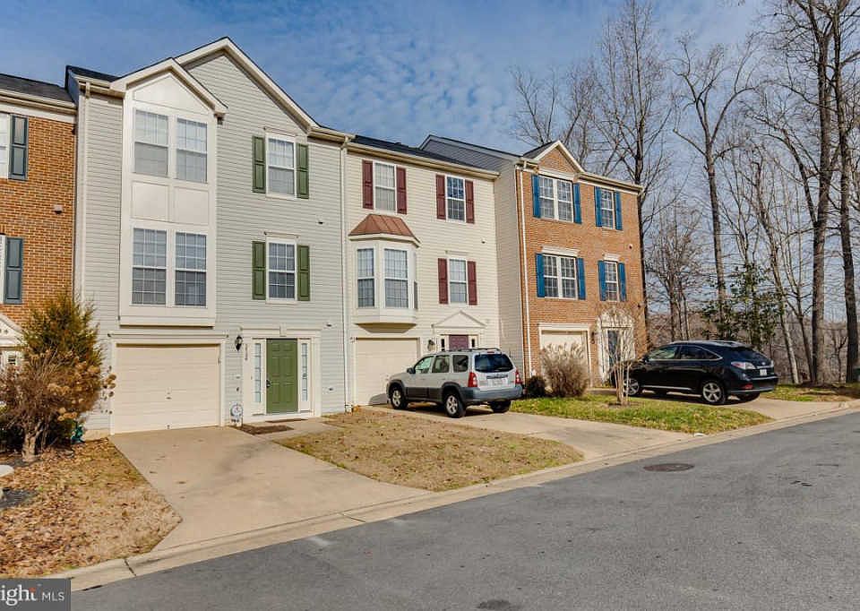 1st image of 3704 La Harve Pl