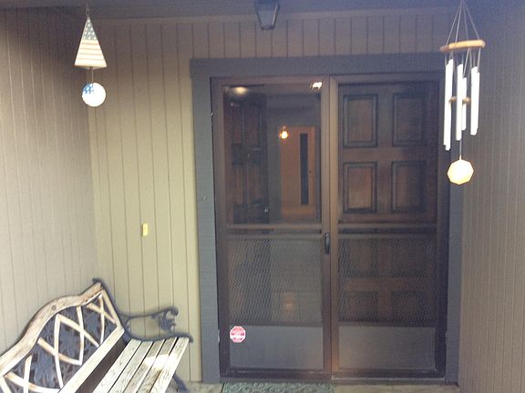 3rd image of 2514 E Tulare Ave