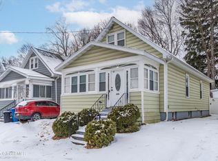 49 Grandview Ter, Albany, NY 12202