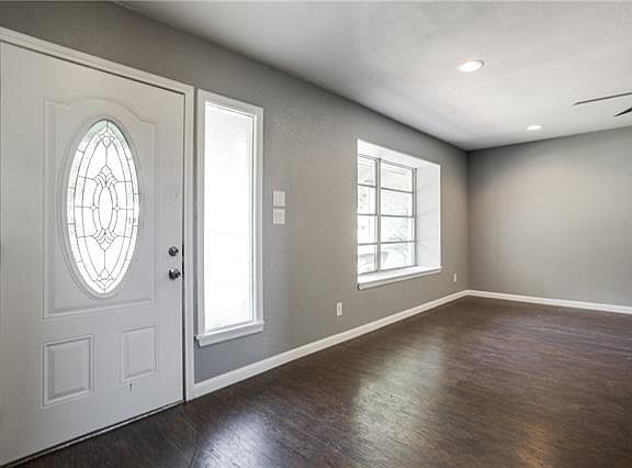 2nd image of 5509 Odessa Ave