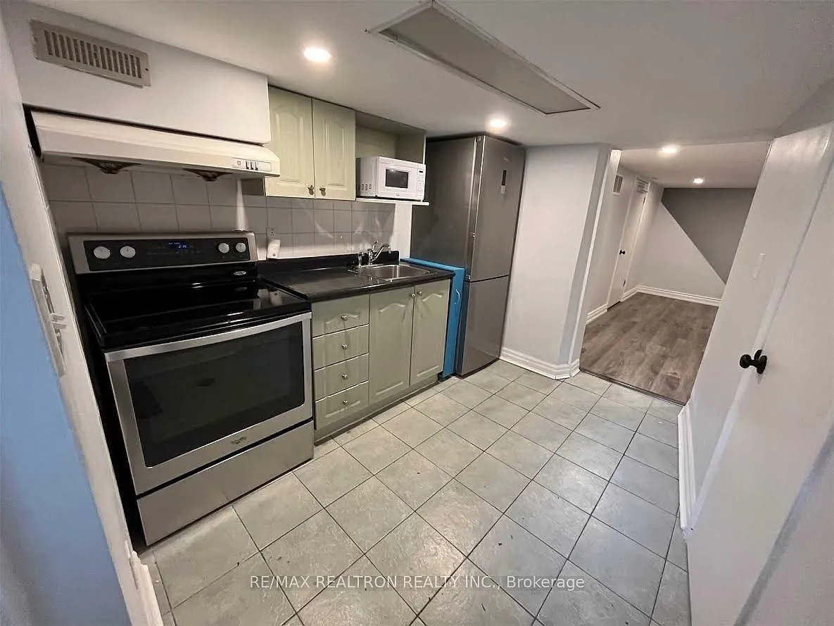 1 bed, $1,695 — Photo 2