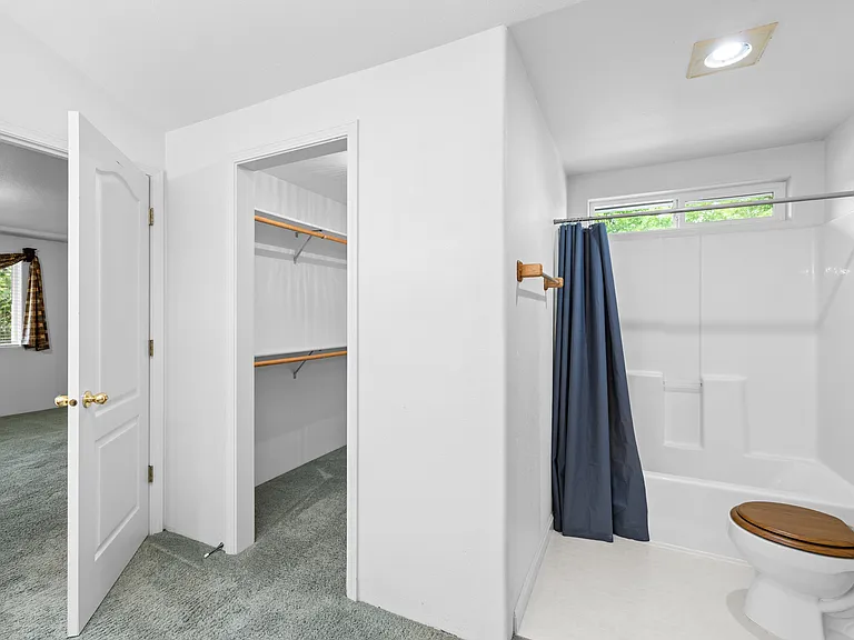 621 Shadow Wood Dr — Photo 11