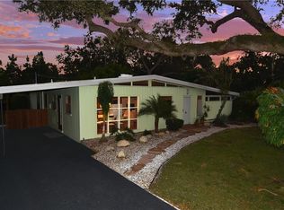 1822 Coquina Dr, Sarasota, FL 34231