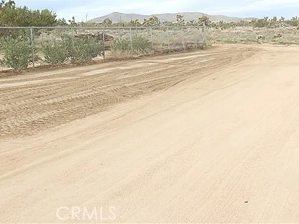 0 Roundup Way, Apple Valley, CA 92308