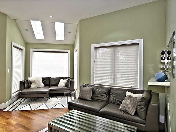 5th image of 7 Pilgrim Ave