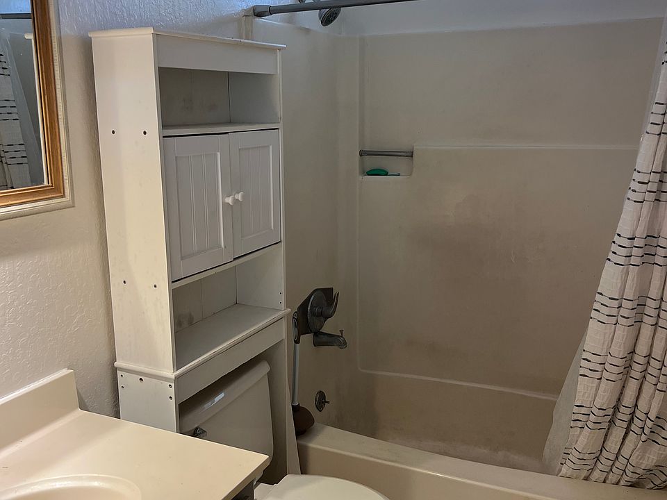 1st image of 1030 Dainty Ave