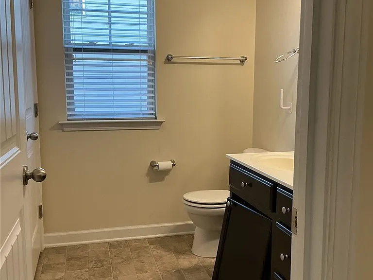 825 Ronald Reagan Dr — Photo 20
