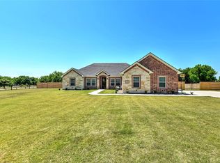 309 Meadows Estates St, Tom Bean, TX 75489