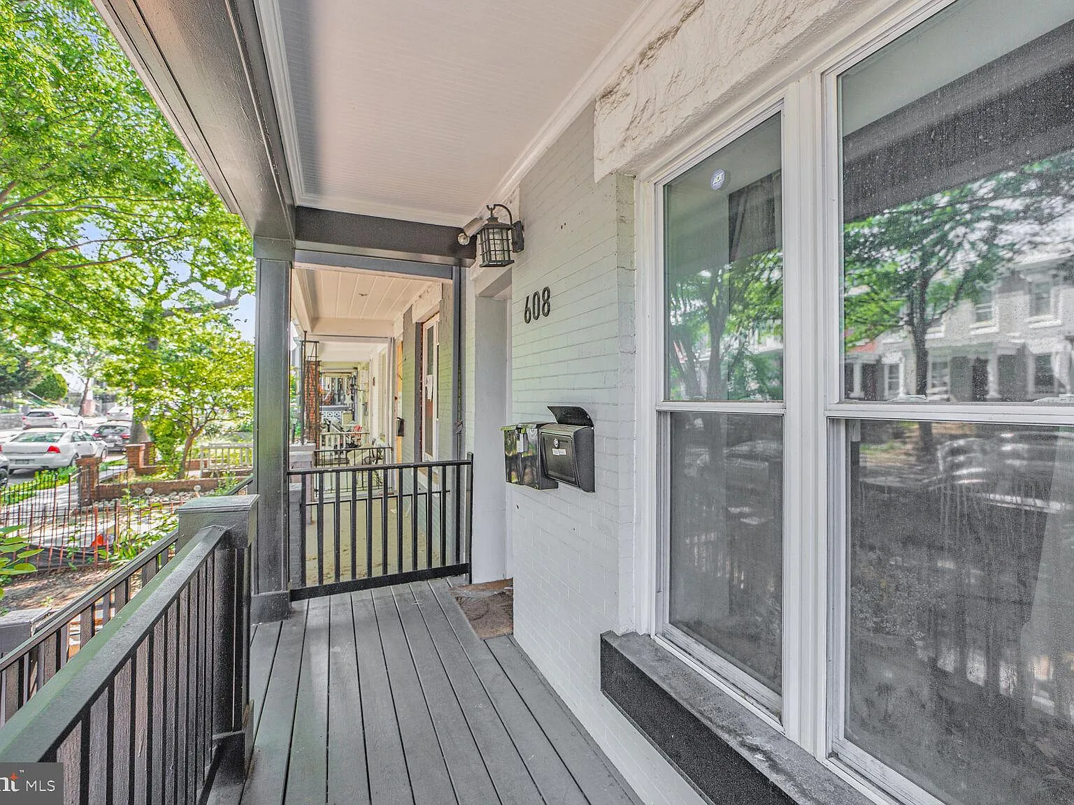 3 bed, 1295 sqft, $4,000 — Photo 2