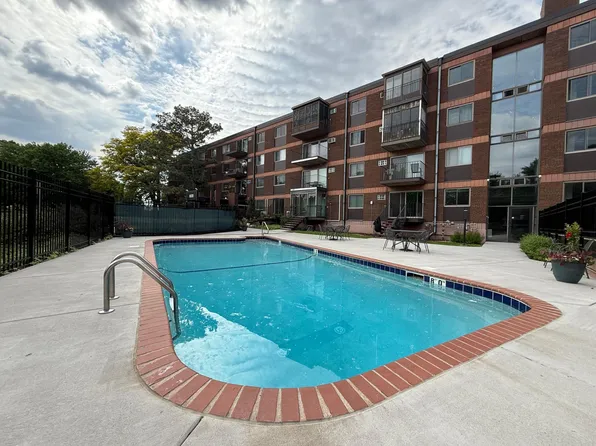 334 Cherokee Ave APT 407, Saint Paul, MN 55107