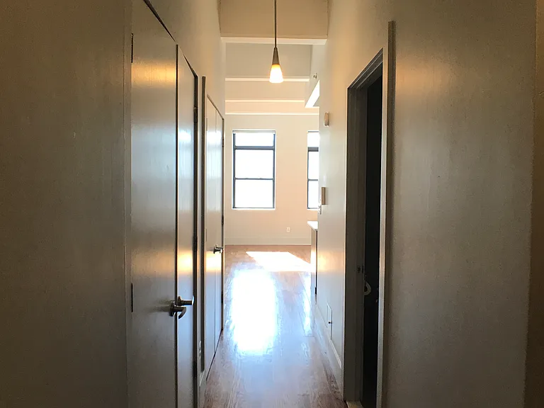 566 Dekalb Ave #3F — Photo 7