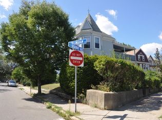 906 Broadway, Somerville, MA 02144