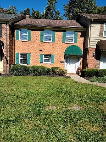 1st image of 632 Carriage Dr