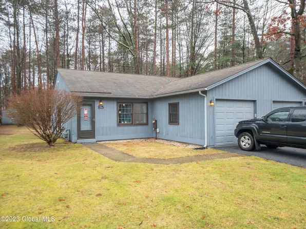 85 Wake Robin Road, Malta, NY 12020
