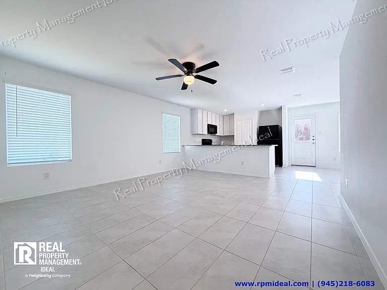 1717 Round House Ln — Photo 4