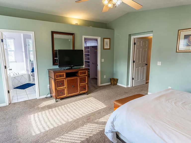 E Pheasant Cir — Photo 11