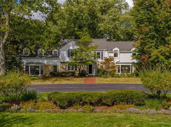 3650 Greenwood Dr, Pepper Pike, OH 44124