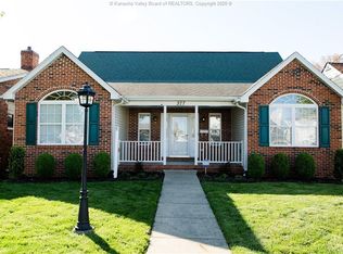 327 20th St, Dunbar, WV 25064