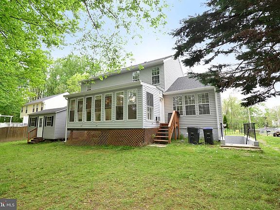 Back of house/back yard