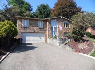 165 Grouse Dr, Elizabeth, PA 15037
