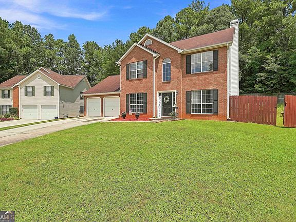 2nd image of 12198 Crestwood Ct