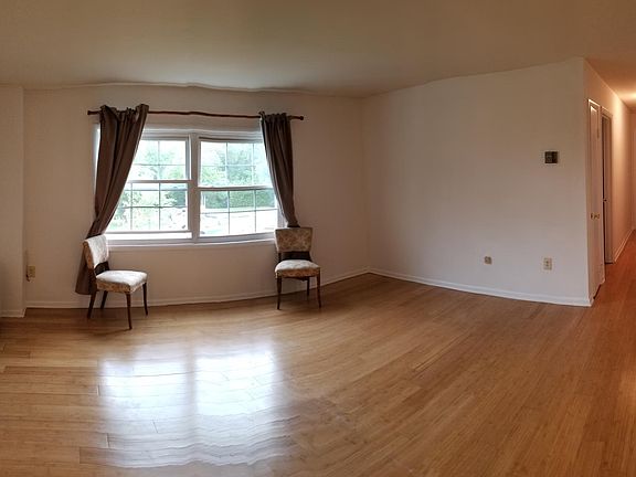 Living Room & Corridor