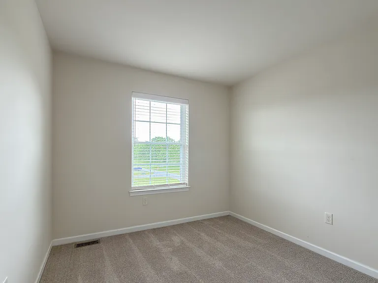 222 Blackford Blvd — Photo 18