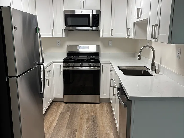 838 Roble Ave #4 — Photo 5