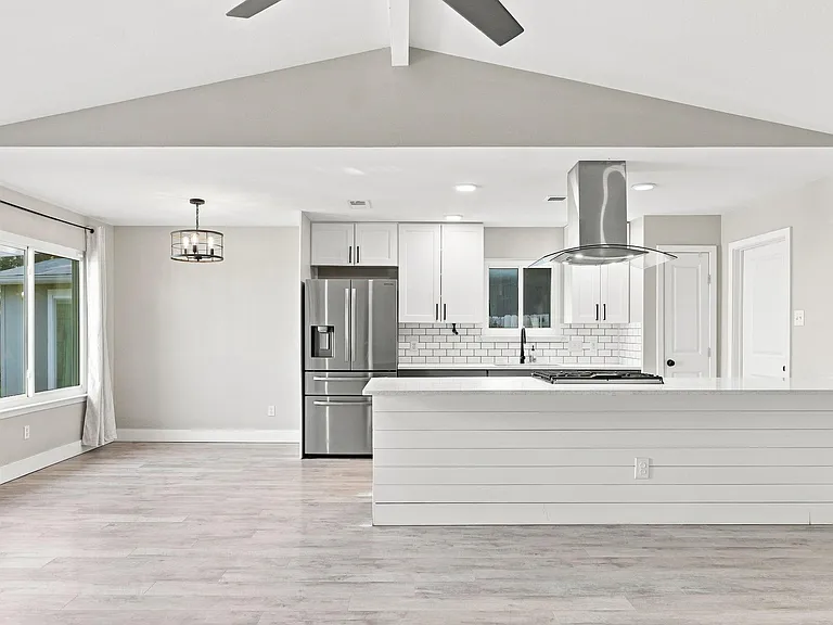 12713 Rhea Ct — Photo 14