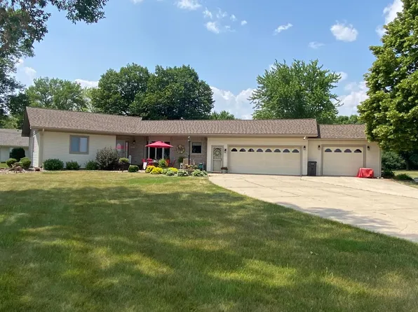 802 4th St, Lyle, MN 55953