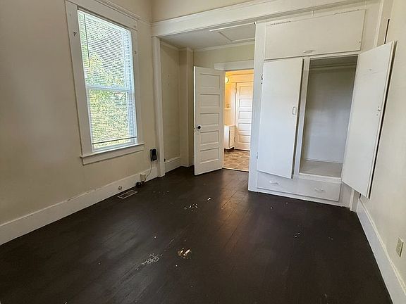 2nd image of 2118 Ellis St
