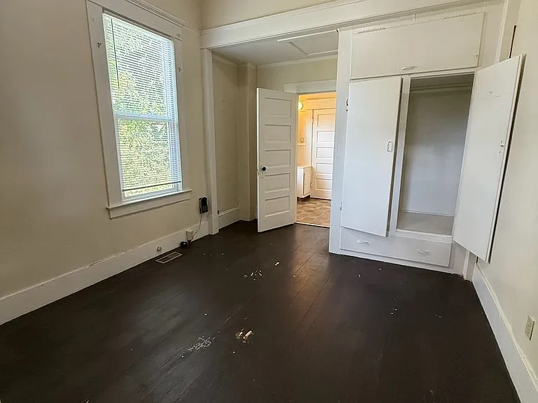 2118 Ellis St — Photo 2