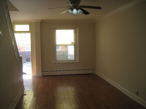 4th image of 2221 Cantrell St