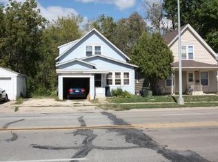 519 W 1st St, Cedar Falls, IA 50613