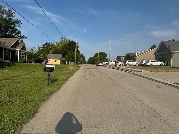 4th image of 15915 E Cogan Ln