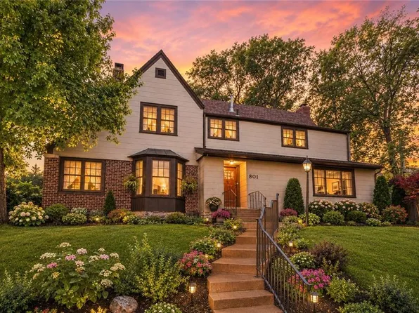 801 Valentine Rd, Kansas City, MO 64111