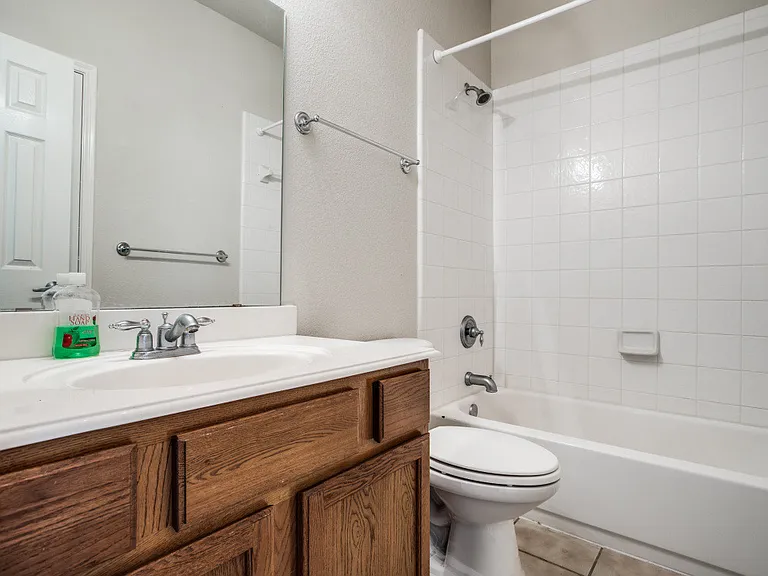 9900 Northgate Dr — Photo 12