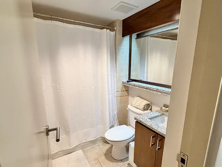 1554-C Lopez Landron Le Ct #304 — Photo 13