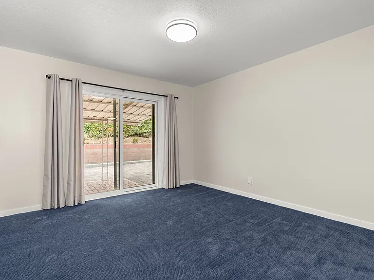 11518 Toerge Dr — Photo 19