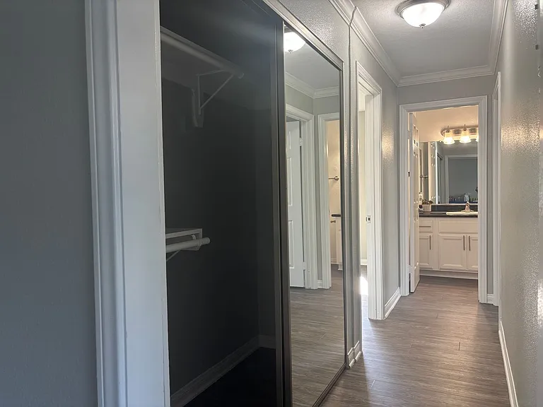 Villa Serrano Apartment Homes — Photo 59