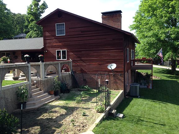 3rd image of 2411 Yorktown Dr