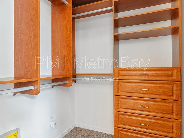10886 Cory Lake Dr — Photo 30