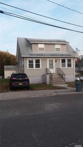 8 Ross Ave, Bay Shore, NY, 11706
