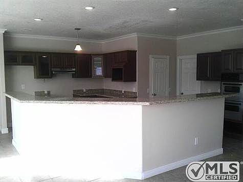 5th image of 8424 Braceo St