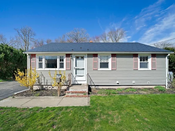 54 Revere St, Holbrook, MA 02343