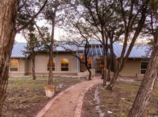 193 Rim Rock Circle W, Ingram, TX 78025