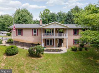 56 Proctor Ln, Falling Waters, WV 25419