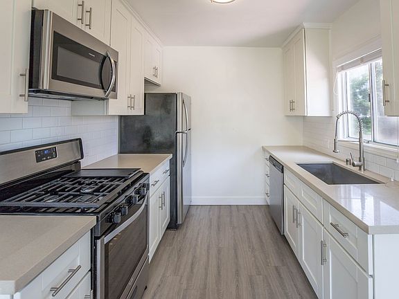 5th image of 1317 18th St APT C