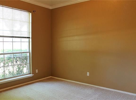 5th image of 110 Cedar Valley Ln