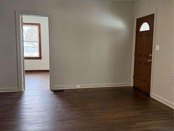 4th image of 3065 Dover Rd
